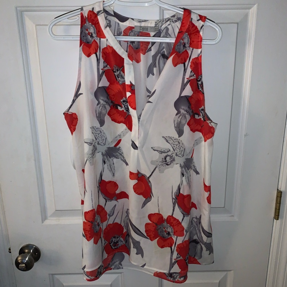 Like new beautiful tank top